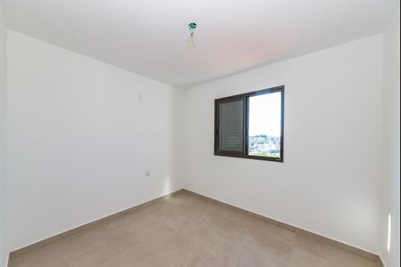 Apartamento à venda com 184m², 3 quartos e 3 vagasQuarto 2