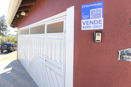 Casa à venda com 120m², 2 quartos e 5 vagas Casa à venda com 120m², 2 quartos e 5 vagasFachada