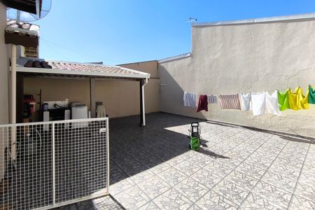 Casa à venda com 120m², 2 quartos e 5 vagas Casa à venda com 120m², 2 quartos e 5 vagasÁrea de Serviço/Quintal