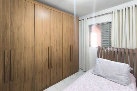 Casa à venda com 120m², 2 quartos e 5 vagas Casa à venda com 120m², 2 quartos e 5 vagasQuarto 2