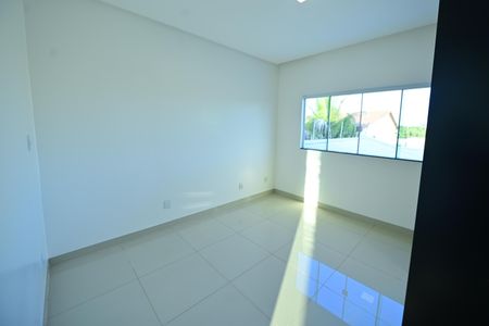 Casa para alugar com 257m², 3 quartos e 4 vagas Casa para alugar com 257m², 3 quartos e 4 vagasQuarto 1