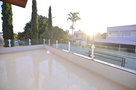 Casa para alugar com 257m², 3 quartos e 4 vagas Casa para alugar com 257m², 3 quartos e 4 vagasVaranda da Suíte