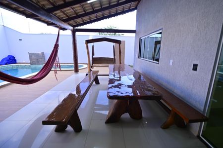 Casa para alugar com 257m², 3 quartos e 4 vagas Casa para alugar com 257m², 3 quartos e 4 vagasÁrea comum