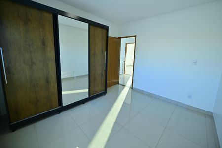 Casa para alugar com 257m², 3 quartos e 4 vagas Casa para alugar com 257m², 3 quartos e 4 vagasQuarto 1