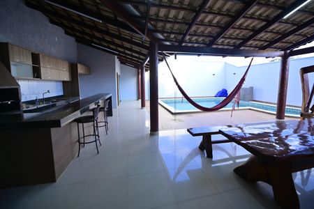 Casa para alugar com 257m², 3 quartos e 4 vagas Casa para alugar com 257m², 3 quartos e 4 vagasÁrea comum