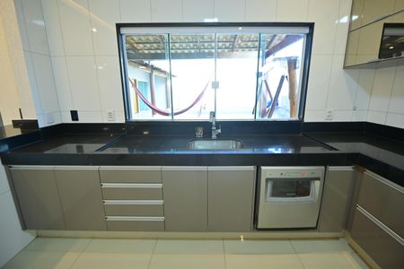 Casa para alugar com 257m², 3 quartos e 4 vagas Casa para alugar com 257m², 3 quartos e 4 vagasCozinha