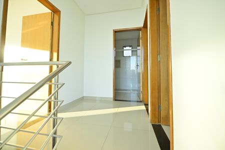 Casa para alugar com 257m², 3 quartos e 4 vagas Casa para alugar com 257m², 3 quartos e 4 vagasCorredor