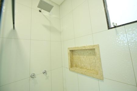 Casa para alugar com 257m², 3 quartos e 4 vagas Casa para alugar com 257m², 3 quartos e 4 vagasBanheiro da Suíte