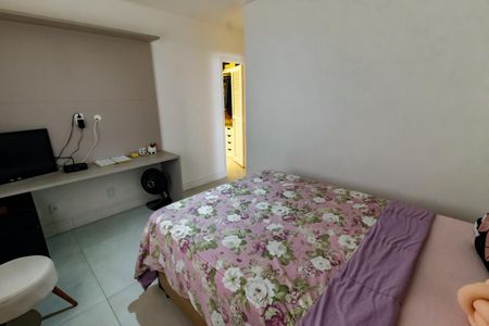 Apartamento à venda com 97m², 3 quartos e 2 vagas Apartamento à venda com 97m², 3 quartos e 2 vagasSuíte