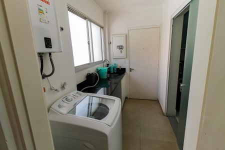 Apartamento à venda com 97m², 3 quartos e 2 vagas Apartamento à venda com 97m², 3 quartos e 2 vagasÁrea de Serviço