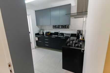 Apartamento à venda com 97m², 3 quartos e 2 vagas Apartamento à venda com 97m², 3 quartos e 2 vagasCozinha - Armários