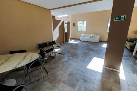 Apartamento à venda com 97m², 3 quartos e 2 vagas Apartamento à venda com 97m², 3 quartos e 2 vagasÁrea comum - Salão de festas