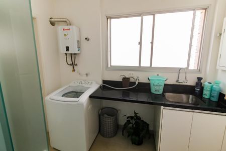 Apartamento à venda com 97m², 3 quartos e 2 vagas Apartamento à venda com 97m², 3 quartos e 2 vagasÁrea de Serviço