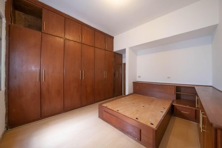 Casa à venda com 330m², 3 quartos e 2 vagasQuarto 2