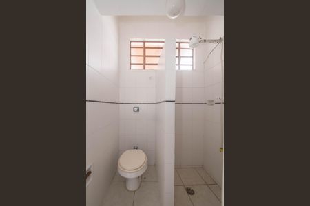 Casa à venda com 330m², 3 quartos e 2 vagasBanheiro de Serviço 2