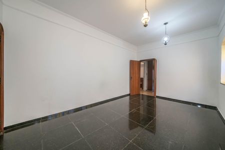 Casa à venda com 330m², 3 quartos e 2 vagasQuarto 3