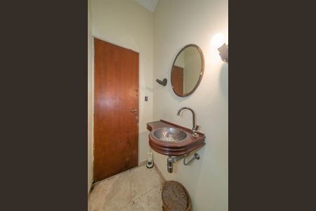 Casa à venda com 330m², 3 quartos e 2 vagasLavabo da Sala