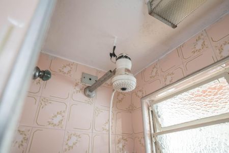 Casa à venda com 330m², 3 quartos e 2 vagasBanheiro de Serviço