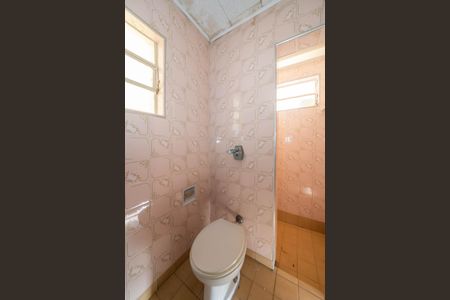 Casa à venda com 330m², 3 quartos e 2 vagasBanheiro de Serviço