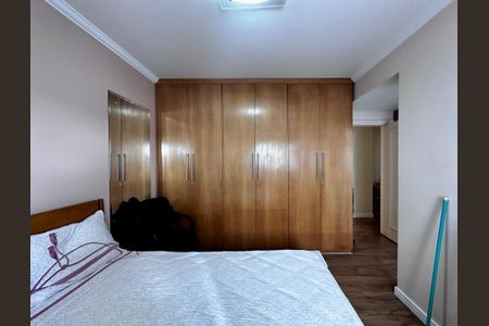 Apartamento à venda com 323m², 4 quartos e 6 vagas Apartamento à venda com 323m², 4 quartos e 6 vagasSuíte 2