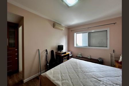 Apartamento à venda com 323m², 4 quartos e 6 vagas Apartamento à venda com 323m², 4 quartos e 6 vagasSuíte 2