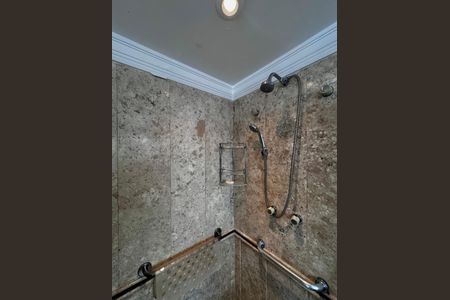 Apartamento à venda com 323m², 4 quartos e 6 vagas Apartamento à venda com 323m², 4 quartos e 6 vagasBanheiro Suíte 4