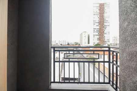 Apartamento para alugar com 37m², 2 quartos e sem vaga Apartamento para alugar com 37m², 2 quartos e sem vagaVaranda