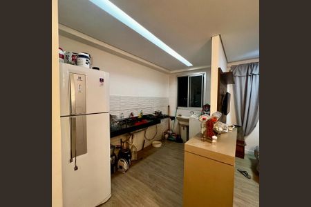 Cozinha de apartamento para alugar com 2 quartos, 70m² em Monte Castelo, Contagem