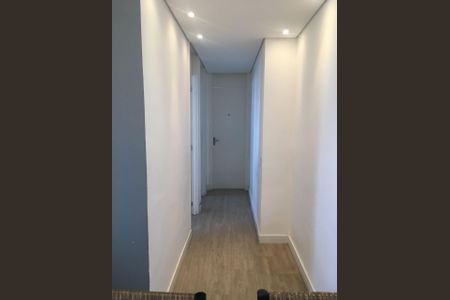 Corredor de apartamento para alugar com 2 quartos, 70m² em Monte Castelo, Contagem