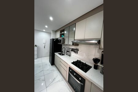 Apartamento à venda com 56m², 2 quartos e 1 vaga Apartamento à venda com 56m², 2 quartos e 1 vagaCozinha