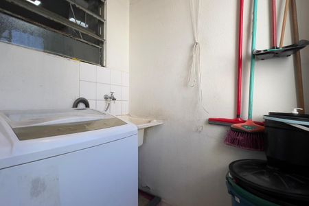 Apartamento à venda com 52m², 2 quartos e 1 vaga Apartamento à venda com 52m², 2 quartos e 1 vagaCozinha e Área de Serviço