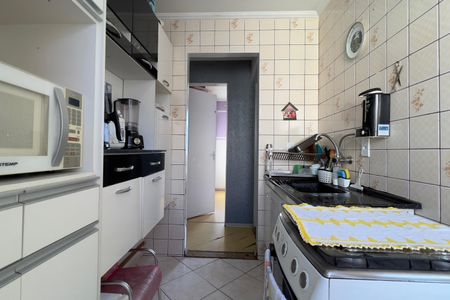 Apartamento à venda com 52m², 2 quartos e 1 vaga Apartamento à venda com 52m², 2 quartos e 1 vagaCozinha e Área de Serviço