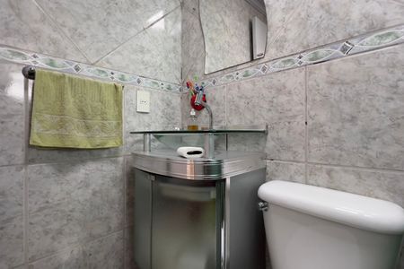 Apartamento à venda com 52m², 2 quartos e 1 vaga Apartamento à venda com 52m², 2 quartos e 1 vagaBanheiro
