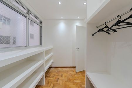 Apartamento à venda com 266m², 3 quartos e 1 vagaCloset da suíte 3