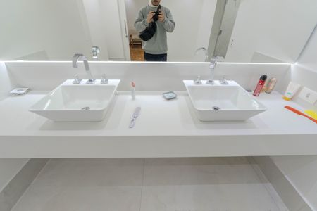 Apartamento à venda com 266m², 3 quartos e 1 vagaBanheiro da Suíte 3