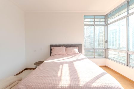 Apartamento à venda com 266m², 3 quartos e 1 vagaSuíte 1