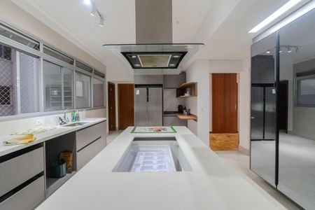 Apartamento à venda com 266m², 3 quartos e 1 vagaCozinha