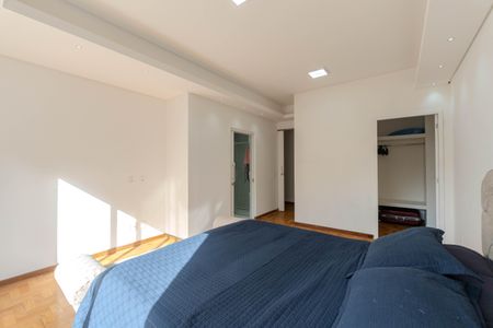 Apartamento à venda com 266m², 3 quartos e 1 vagaSuíte 2