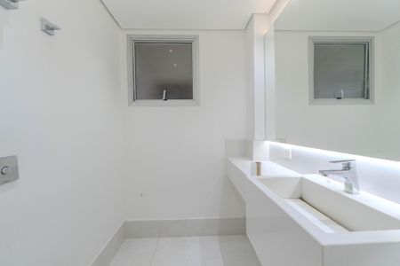 Apartamento à venda com 266m², 3 quartos e 1 vagaLavabo