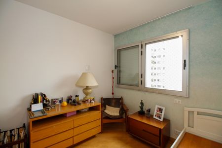 Apartamento à venda com 110m², 2 quartos e 2 vagasQuarto