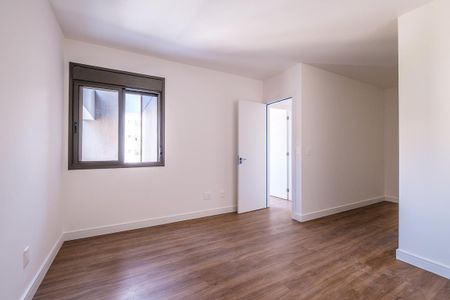 Apartamento à venda com 112m², 3 quartos e 2 vagas Apartamento à venda com 112m², 3 quartos e 2 vagasSuíte