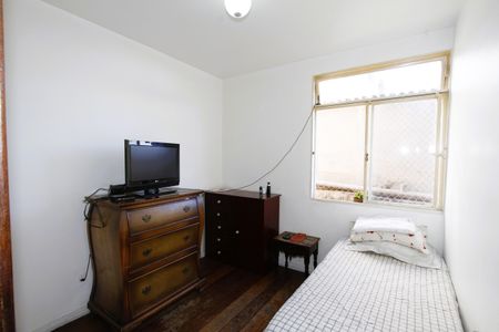 Apartamento à venda com 115m², 3 quartos e 1 vagaQuarto 2