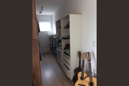 Foto 01 de casa de condomínio à venda com 6 quartos, 450m² em Swiss Park, Campinas