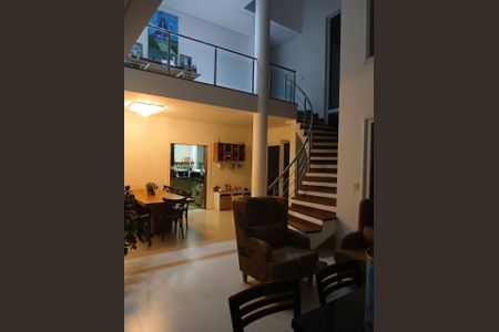 Foto 01 de casa de condomínio à venda com 6 quartos, 450m² em Swiss Park, Campinas