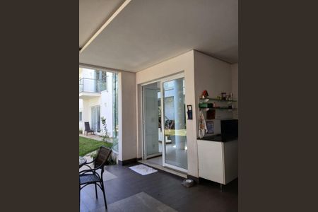 Foto 01 de casa de condomínio à venda com 6 quartos, 450m² em Swiss Park, Campinas