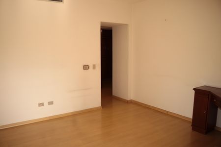 Apartamento à venda com 300m², 4 quartos e 4 vagasQuarto