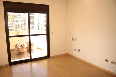 Apartamento à venda com 300m², 4 quartos e 4 vagasQuarto