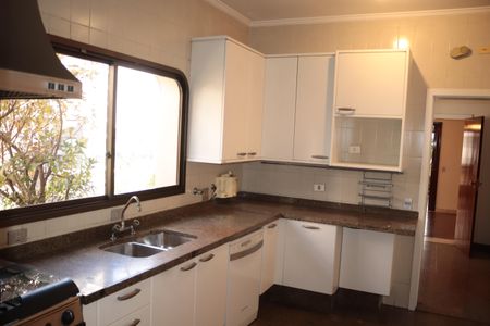 Apartamento à venda com 300m², 4 quartos e 4 vagasCozinha