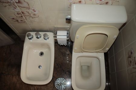 Apartamento à venda com 300m², 4 quartos e 4 vagasBanheiro da Suíte 2