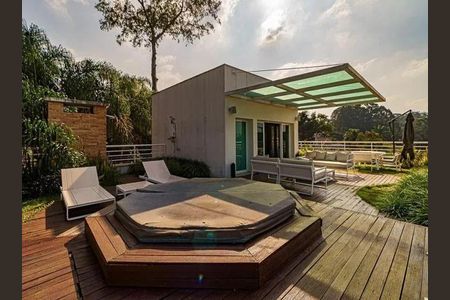 Casa à venda com 627m², 4 quartos e 4 vagas